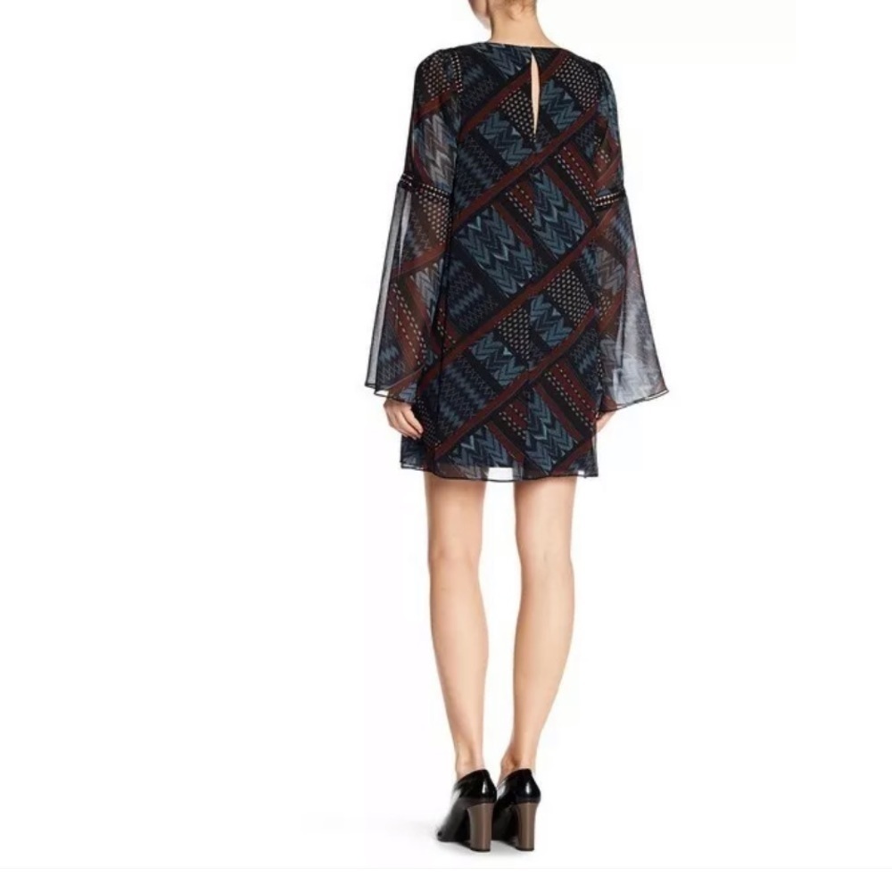 Bcbgeneration Size S Geometric Pattern Shift Mini… - image 3